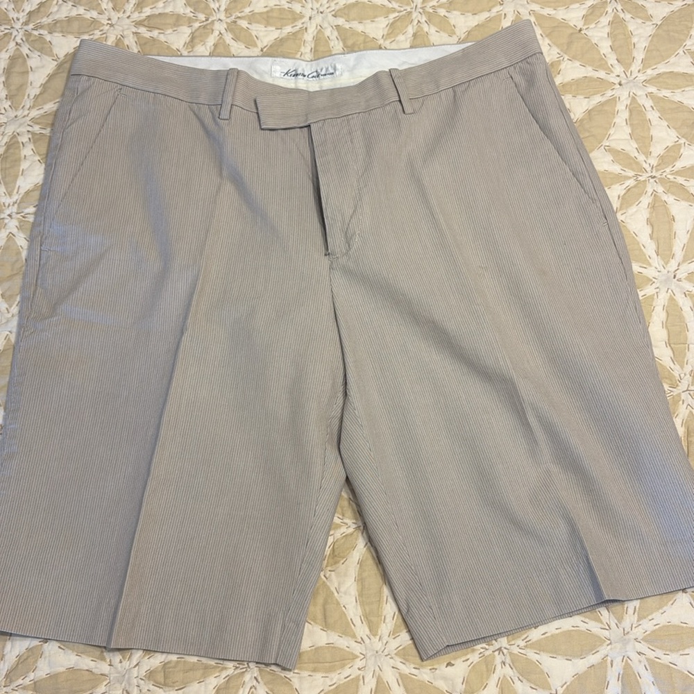 Kenneth Cole flat front fine stripe Shorts 38
